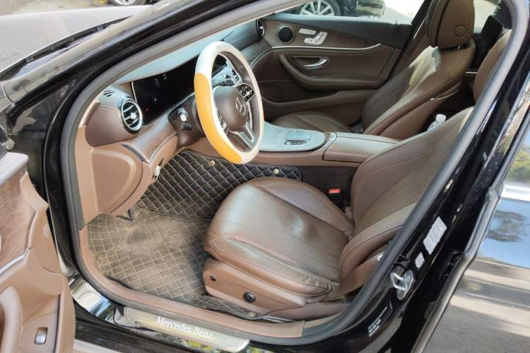 Used Mercedes-Benz E-Class 2019 Facelifted E 300 L Stylish Version
