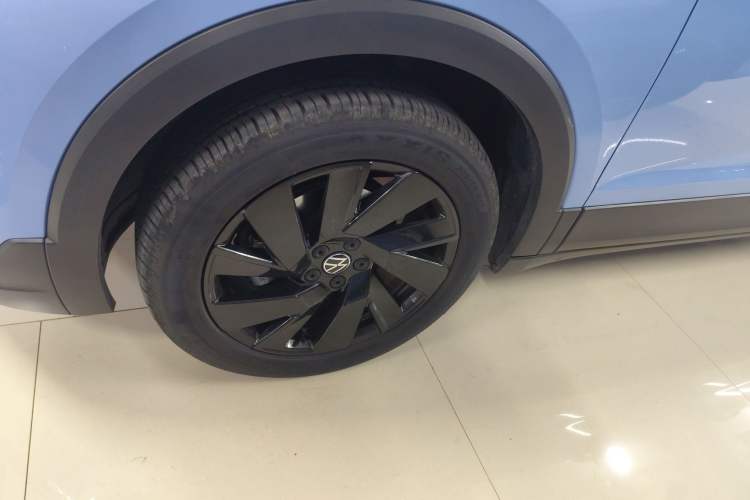 Used Volkswagen Tharu 2025 NewRui 300TSI Prestige Edition
