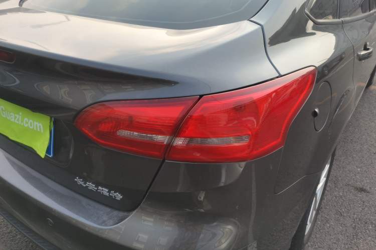 Used Ford Focus 2015 Sedan 1.6L Automatic Trend Model