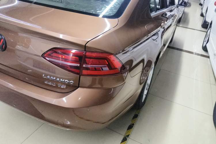 Used Volkswagen Lamando 2015 280TSI DSG Comfort Edition
