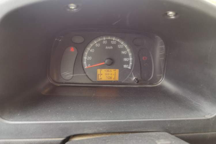 Used Wuling Zhiguang 2015 1.2L Practical LS-I Model
