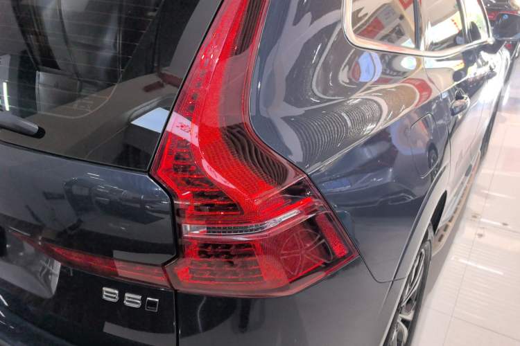 Used Volvo XC60 2024 B5 4x4 Smart Luxury Edition
