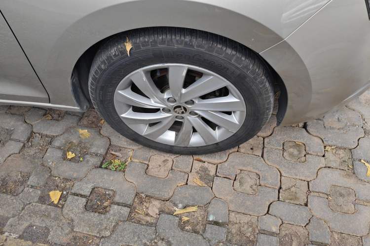 Used Skoda Rapid 2018 1.6L Manual Comfort Edition