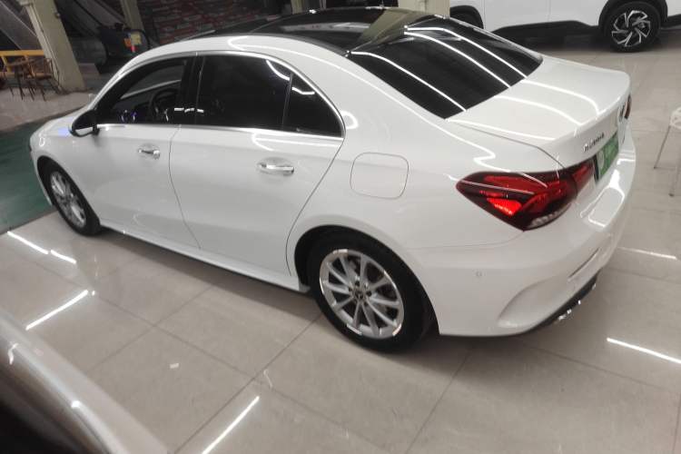 Used Mercedes-Benz A-Class 2021 A 200 L Sport Sedan Fashion Model
