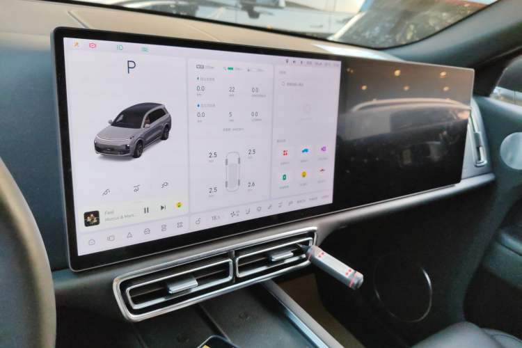 Used Li Auto L8 2023 Pro Model
