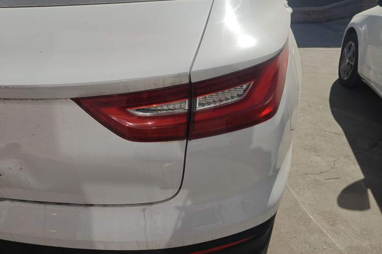 Used Baojun RC-6 2019 1.5T CVT 24-Hour Online Luxury Edition
