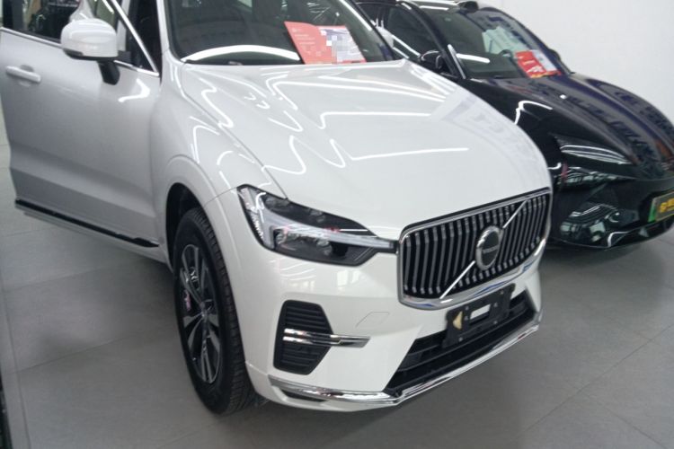 Used Volvo XC60 2023 B5 4x4 Smart Luxury Edition