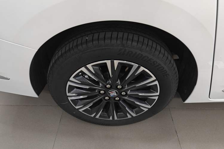 Used Buick GL8 2025 Lu Zun Deluxe Edition
