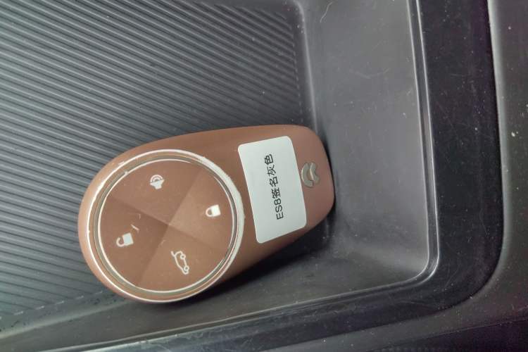 Used Nio ES8 2020 415 km Signature Edition 6-Seater Version
