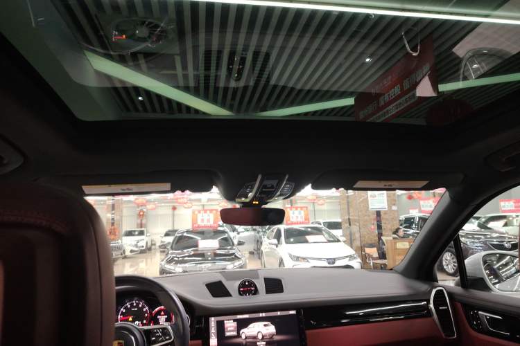 Used Porsche Cayenne 2021 3.0T U.S. specification
