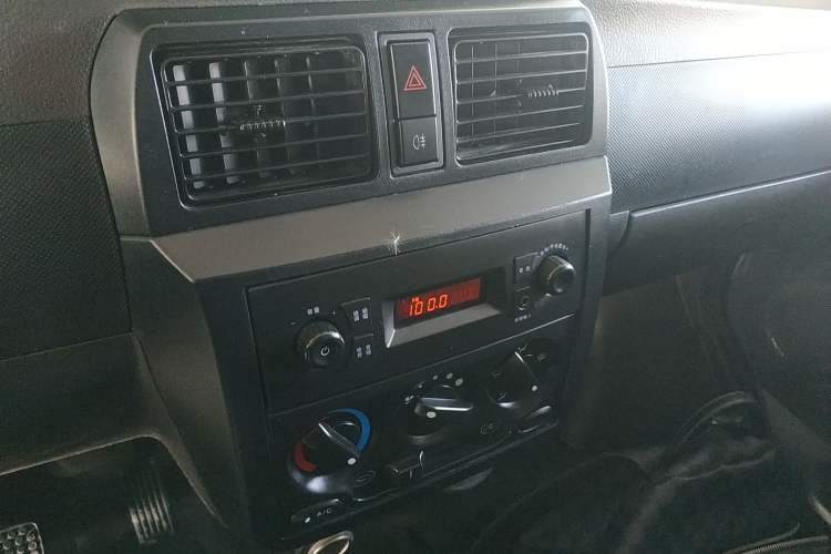 Used Wuling Rongguang Small Truck 2020 1.5L Base Version China VI Standard Single-Row L3C