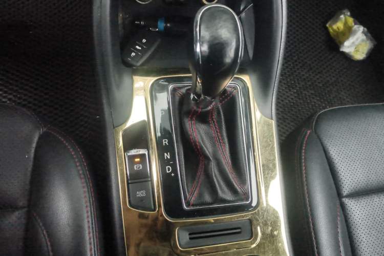 Used Changan CS75 2016 1.8T Automatic Elite Model China V Standard