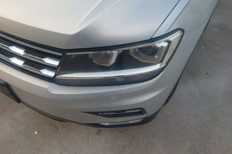 Used Volkswagen Tiguan L 2017 330TSI Automatic Two-Wheel Drive Luxury Edition
