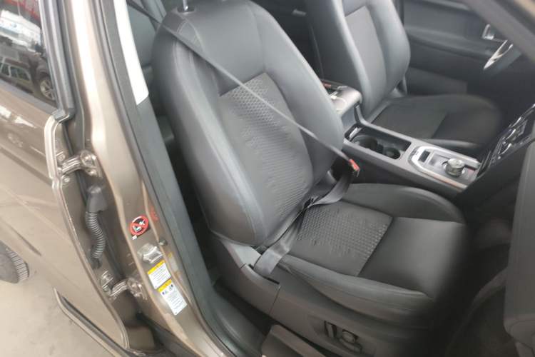 Used Land Rover Discovery Sport 2016 2.0T S
