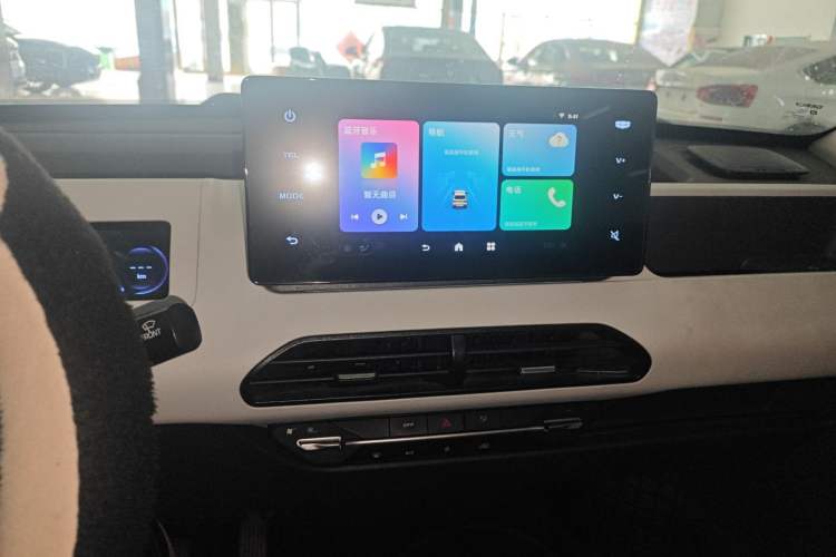 Used Geely Galaxy Panda 2023 Panda Mini 120km Asian Games Edition
