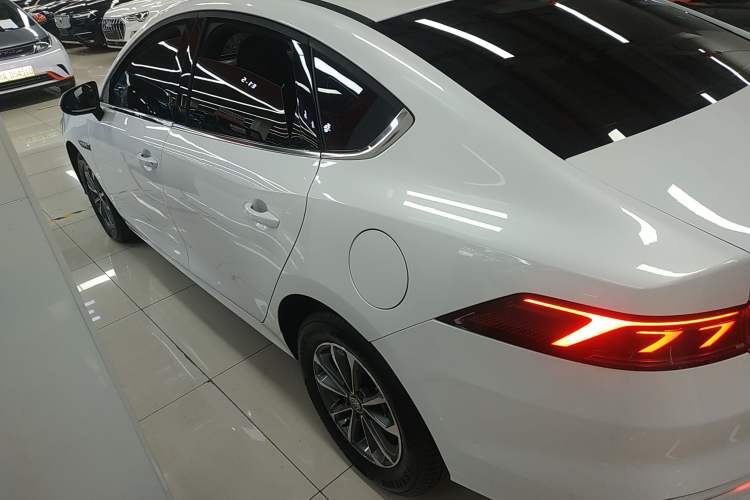 Used BYD Qin PLUS 2024 HONOR Edition DM-i 55KM Leading Model