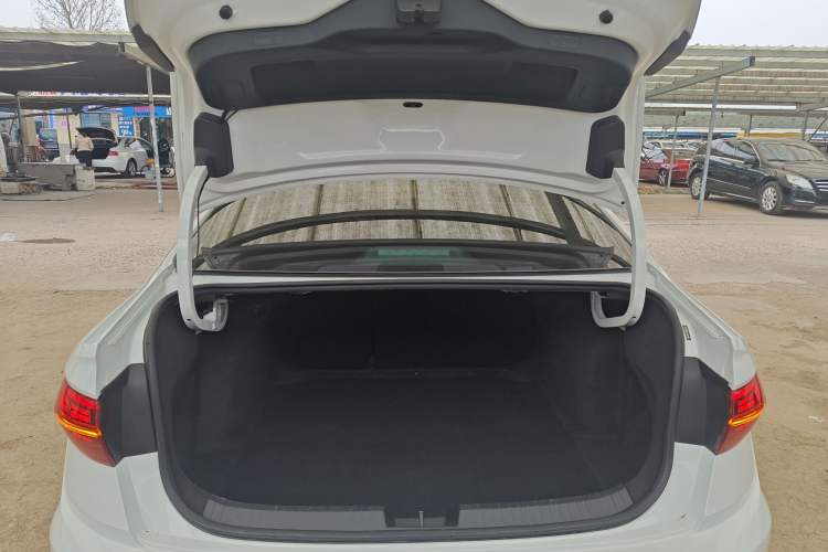 Used Volkswagen Sagitar 2019 200TSI DSG Comfort Version China VI Standard
