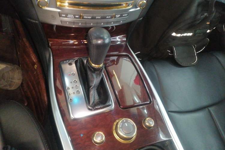 Used Infiniti Q70 2017 Q70L 2.5L Enjoyment Edition
