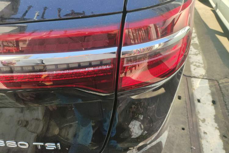 Used Volkswagen Viloran 2020 380TSI Prestige Edition
