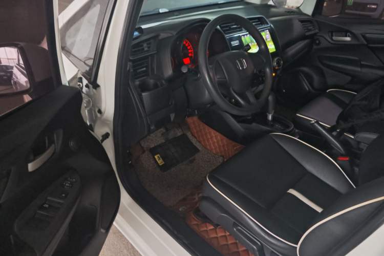 Used Honda Fit 2018 1.5L CVT Comfort Sunroof Version