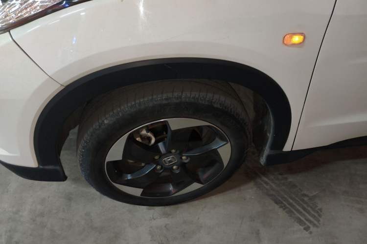 Used Honda Vezel 2017 1.8L CVT Front-Wheel Drive Pioneer Edition
