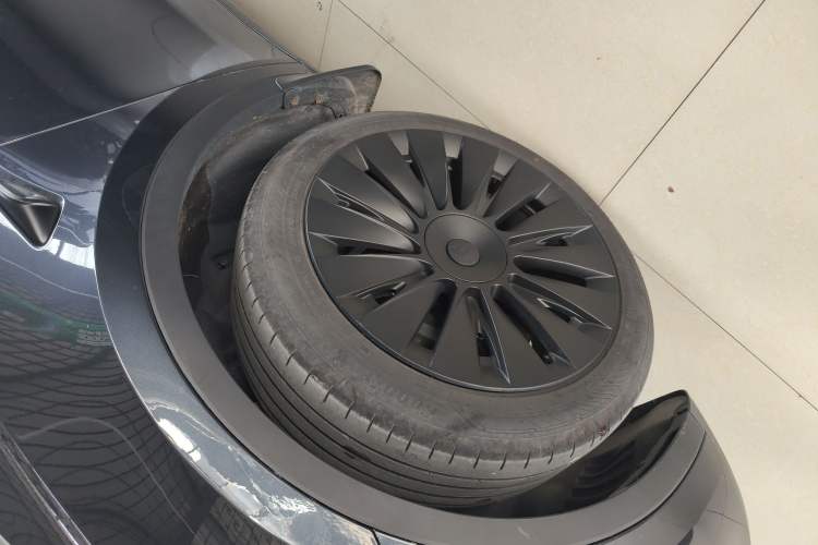 Used Tesla Model Y 2024 Rear-Wheel-Drive Version