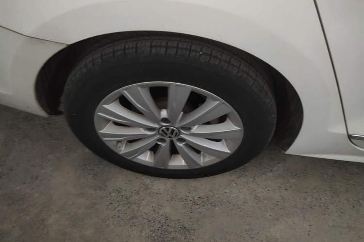 Used Volkswagen Sagitar 2015 230TSI Manual Comfort Version
