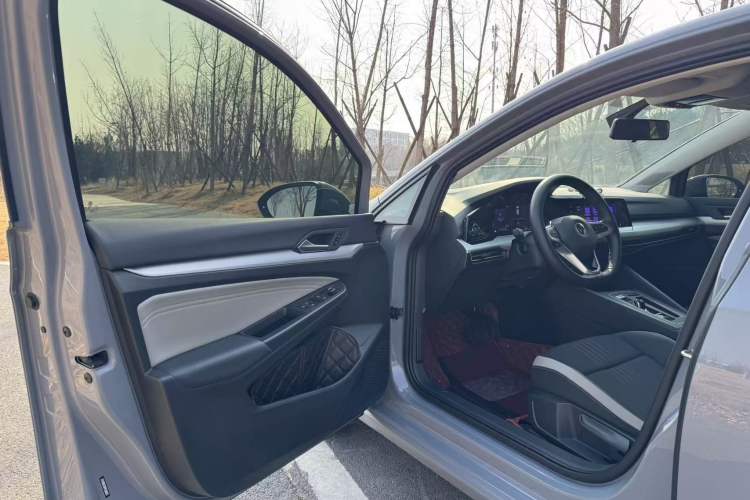 Used Volkswagen Golf 2023 Facelift 280TSI DSG Pro
