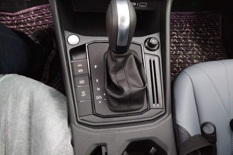 Used Volkswagen Lavida 2024 1.5L Automatic 5 Million Edition
