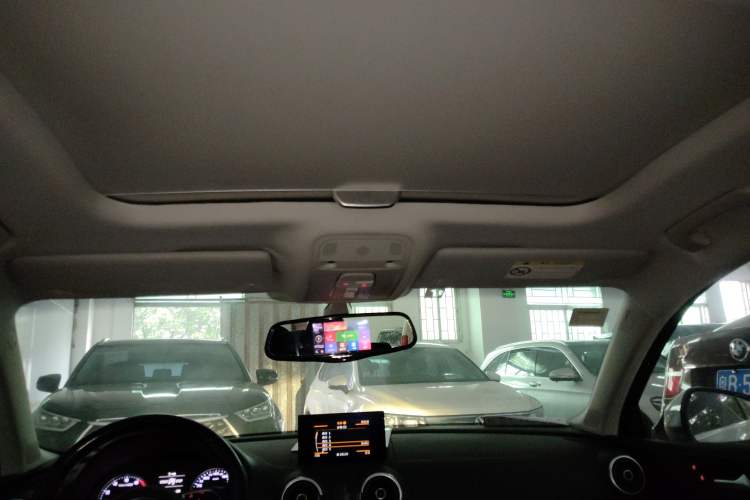 Used Audi A3 2015 Limousine 35 TFSI Millionth Anniversary Intelligent Leading Model
