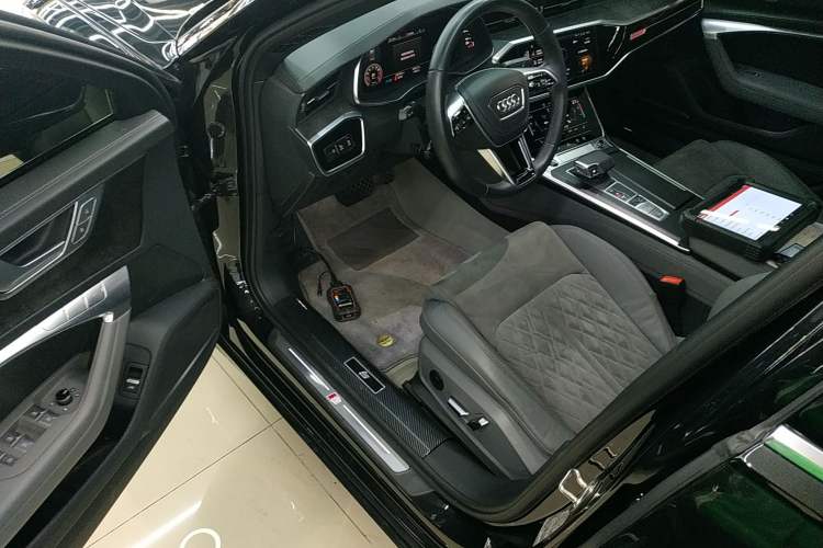 Used Audi A6L 2023 Updated 55 TFSI quattro Prestige Dynamic Edition