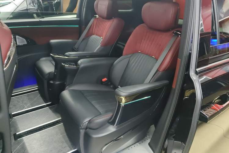 Used GAC Trumpchi M8 2023 Zongshi Series 400T Flagship Edition
