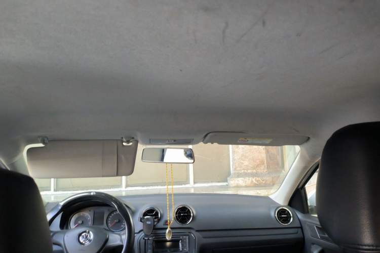 Used Volkswagen Jetta 2017 1.5L Manual Fashion Edition
