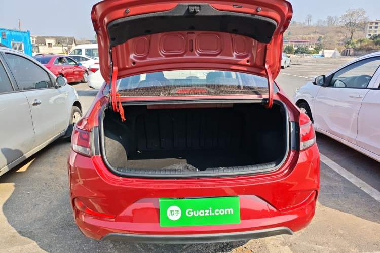 Used Hyundai Celesta 2018 1.6L Automatic GL Enjoyment Edition China VI compliant