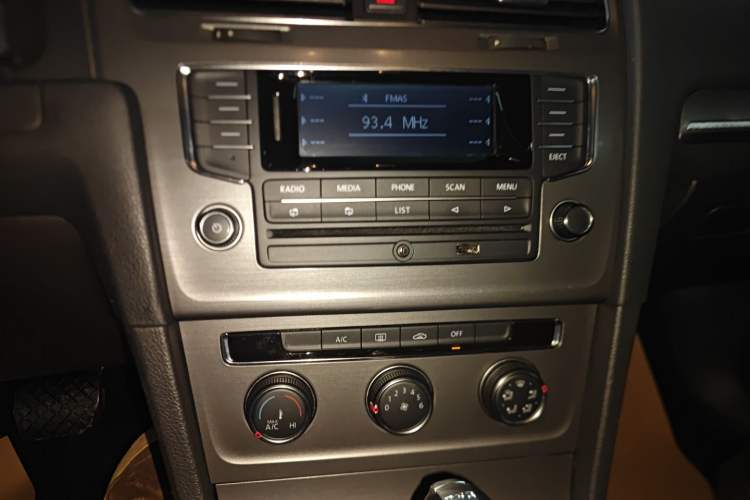 Used Volkswagen Golf 2015 1.4TSI Automatic Comfort Model