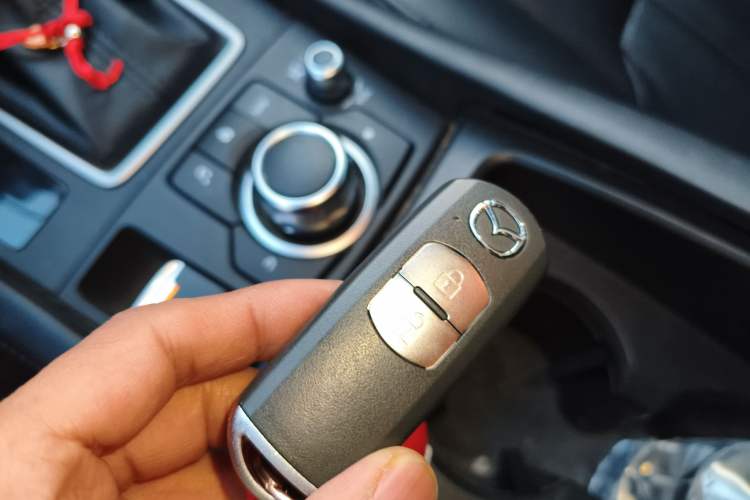 Used Mazda CX-4 2018 2.0L Automatic Two-Wheel Drive Blue Sky Dynamic Version China V Standard
