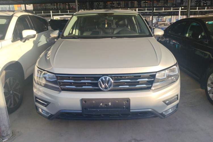 Used Volkswagen Tiguan L 2017 330TSI Automatic Two-Wheel Drive Luxury Edition