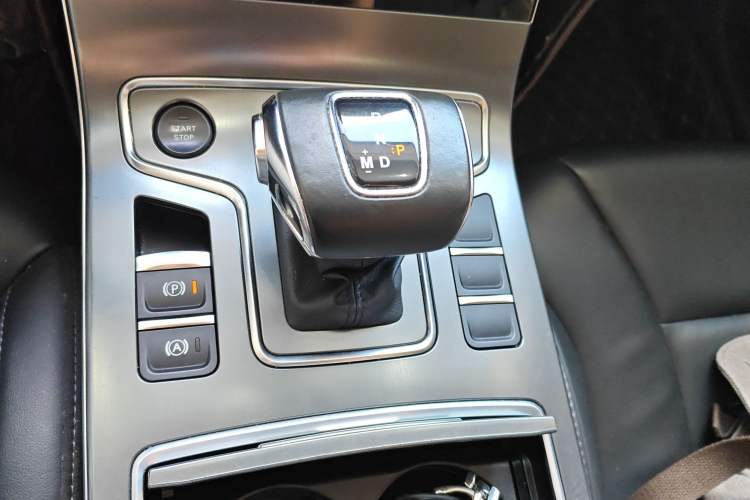 Used Hongqi H5 2022 Classic Model Facelift 1.5T DCT Qiyun Edition
