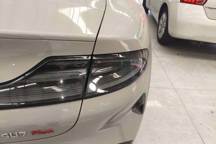 Used  SU7 2024 Four-Wheel Drive Ultra-Long Range Advanced Intelligent Driving Max Edition
