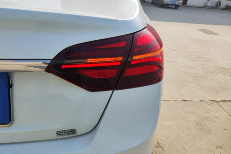 Used Geely Auto Emgrand 2019 Leading Edition 1.5L CVT Upward-Connected Model China VI Standard