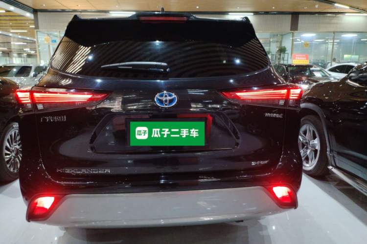 Used Toyota Highlander 2022 Dual-Engine 2.5L Four-Wheel Drive Prestige Version 7 Seats
