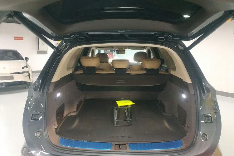 Used Hima AITO M7 2024 1.5T Rear-Drive Plus Version 5 Seats
