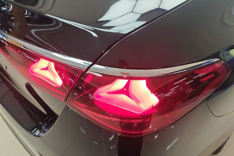 Used Mercedes-Benz E-Class 2025 E 300 L Luxury Model