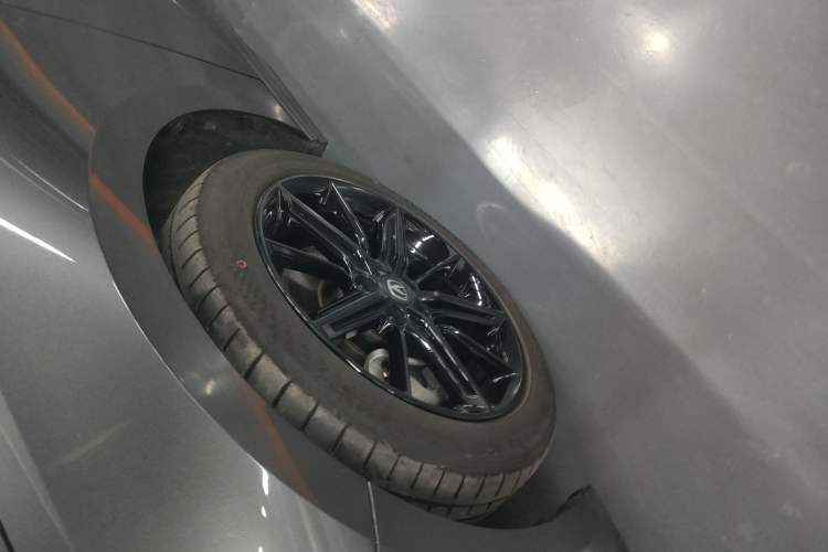 Used Changan UNI-V iDD 2023 ZhiDian iDD 1.5T 113km ZhiKu Model
