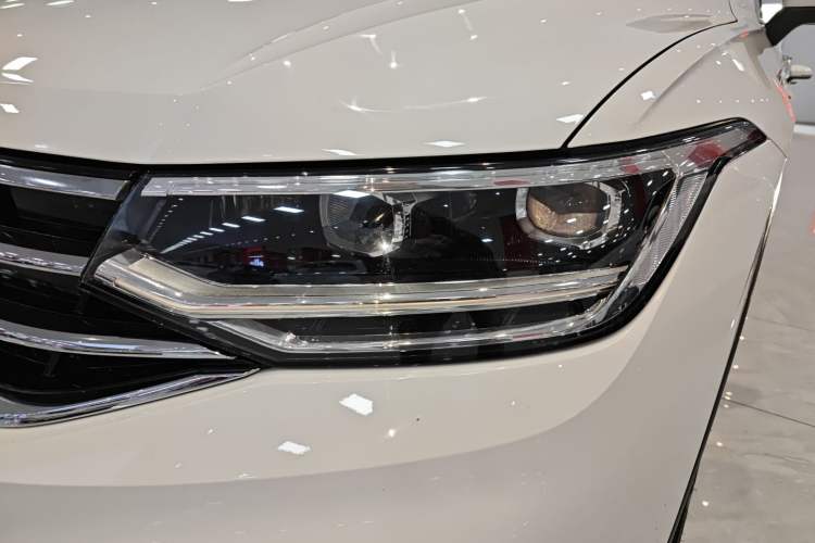 Used Volkswagen Tiguan L 2022 330TSI Automatic Two-Wheel Drive Comfort Edition
