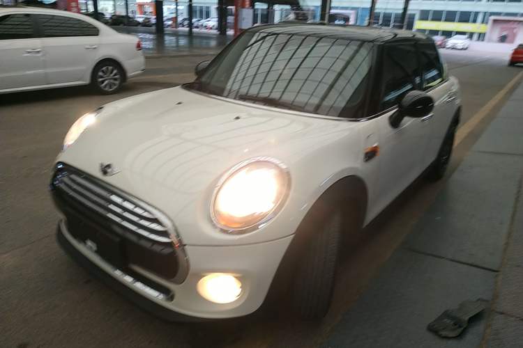 Used  MINI 2016 1.5T COOPER Five-Door Edition
