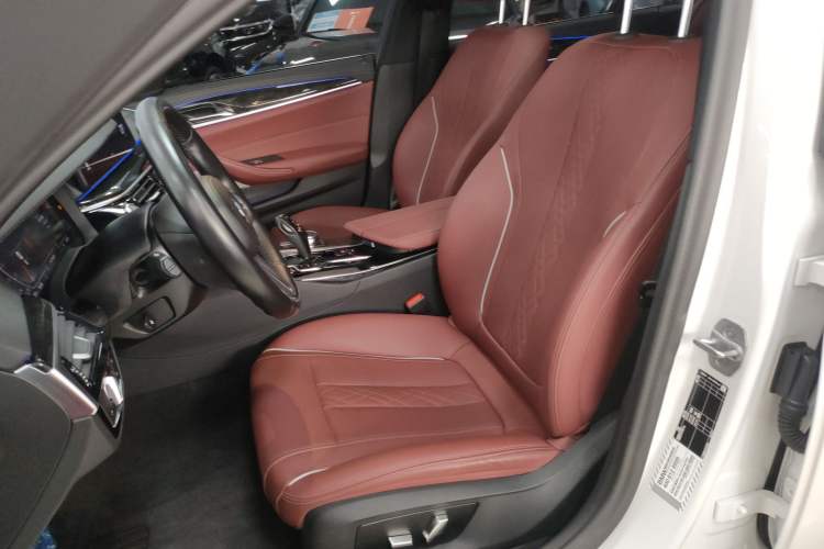 Used BMW 5 Series 2022 Second Facelift 525Li M Sport Package