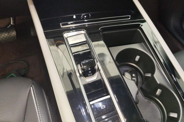 Used Volkswagen Teramont 2023 530 V6 All-Wheel Drive Prestige Flagship Edition
