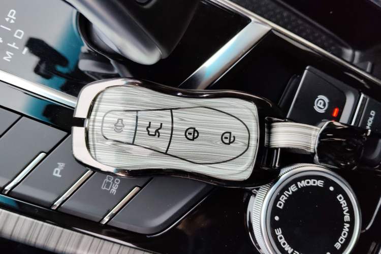 Used Geely Auto Emgrand X7 Sport 2020 1.8TD DCT Smart PRO
