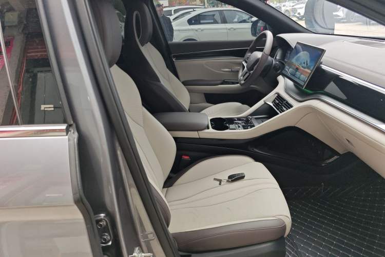 Used BYD Song PLUS New Energy 2024 Honor Edition EV 520km Premium Model